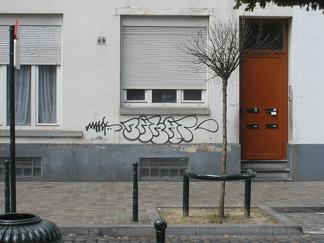 Brussels unidentified graffiti 21