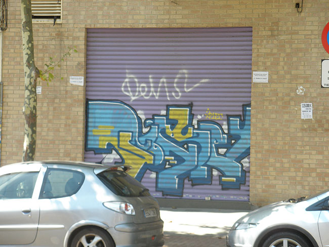 Gore graffiti picture Valencia 4