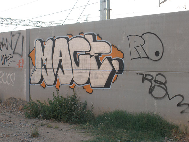 Mace graffiti photo 23