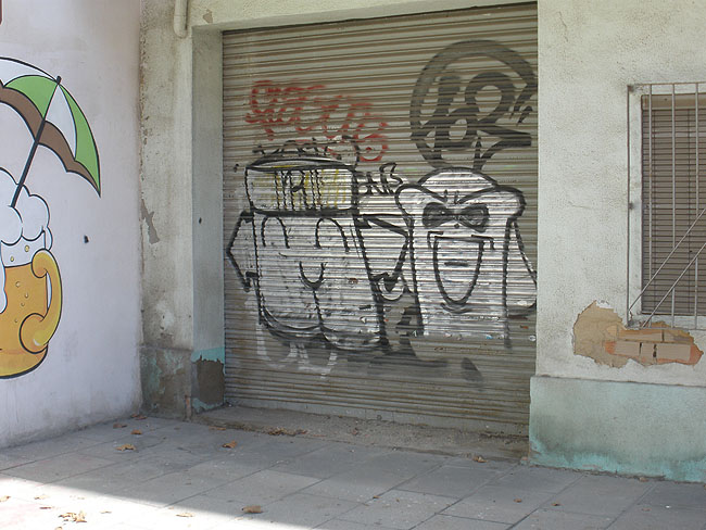 Pant graffiti photo 2