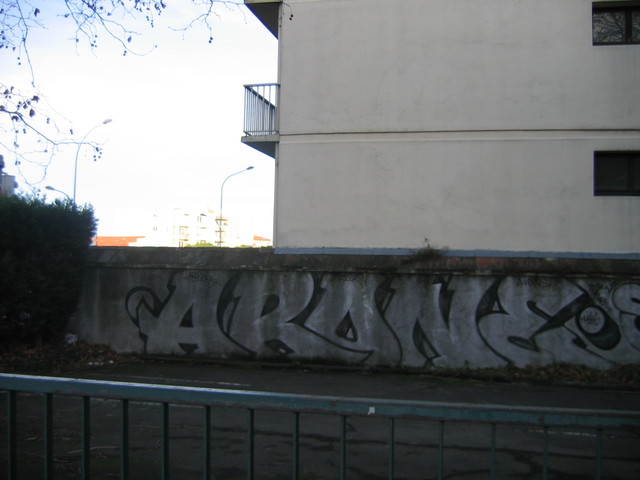 Arone graffiti photo Toulouse