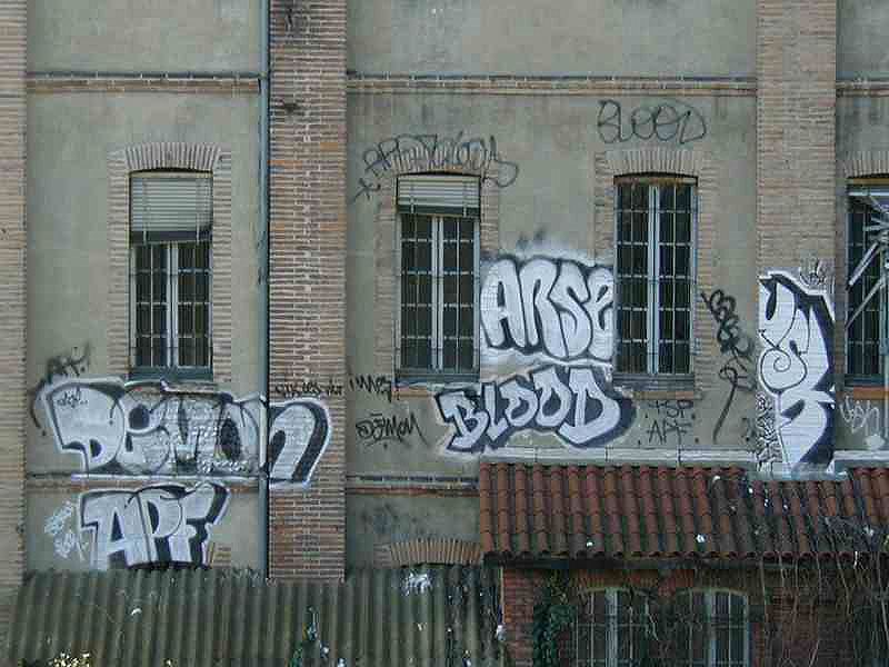 Demon graffiti photograph Toulouse