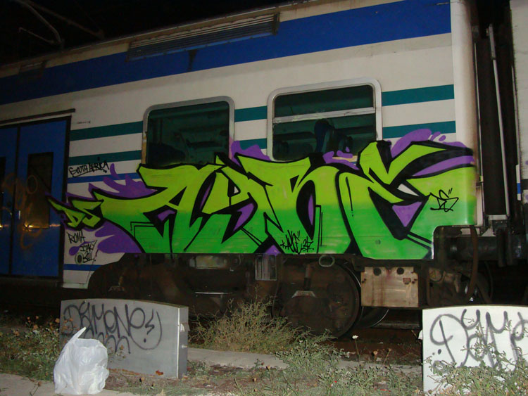 Aybe graffiti train Italy