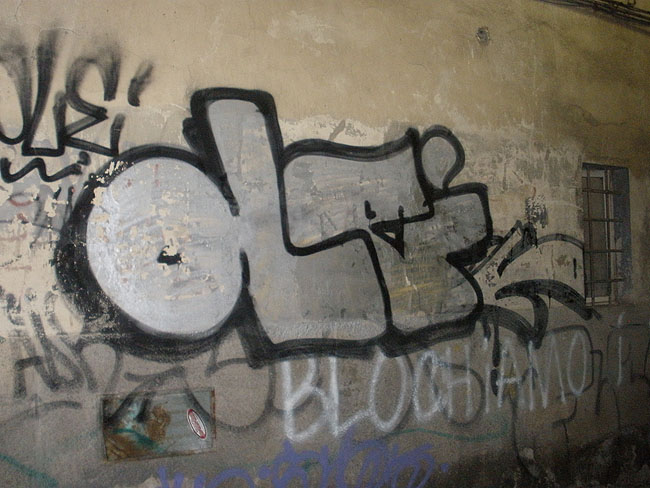 Ole graffiti photo 3