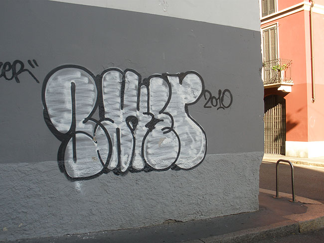 Baker graffiti Milano