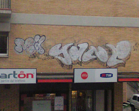 Perugia unidentified graffiti picture 10