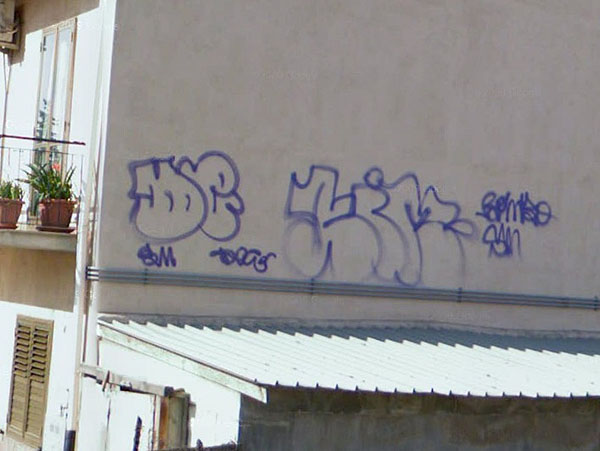 Bimbo graffiti photo 1