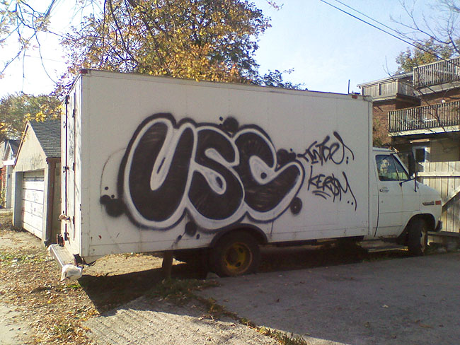 graff truck photo