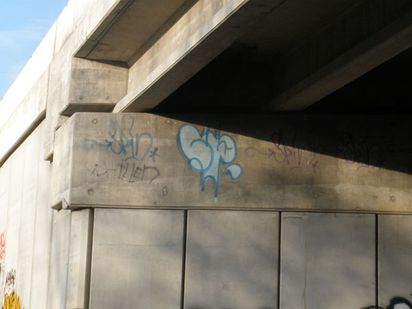 Spin graffiti photo