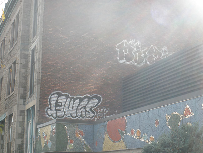 Montreal Unidentified graffiti photo 082