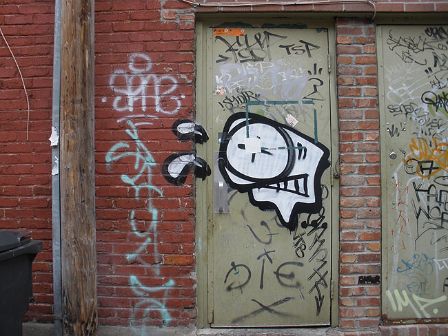 Montreal Unidentified graffiti photo 083