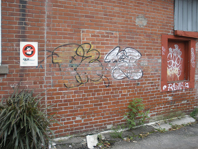 Montreal Unidentified graffiti photo 086