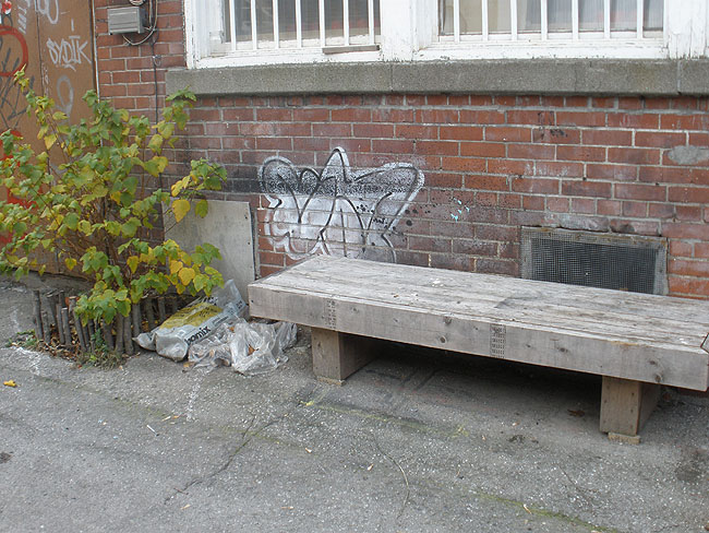 Montreal Unidentified graffiti photo 087