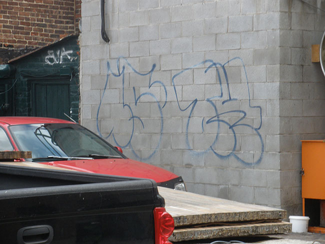 Montreal Unidentified graffiti photo 095