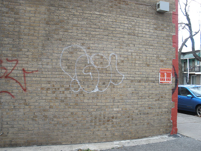 Montreal Unidentified graffiti photo 100