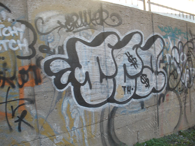 Montreal Unidentified graffiti photo 119