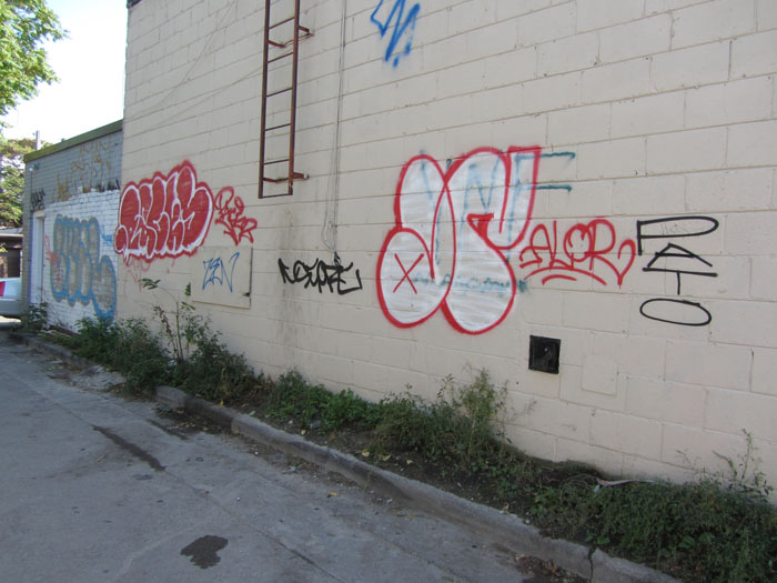 Alor graffiti photo