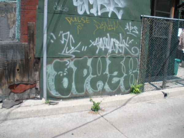 Aphex graffiteur