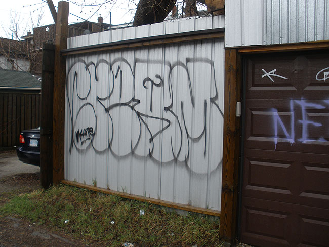 Cream graffiti photo