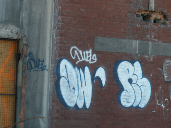 Dwel graffiti photo