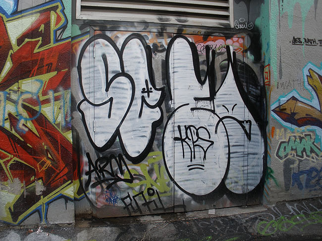 East graffiti picture 29