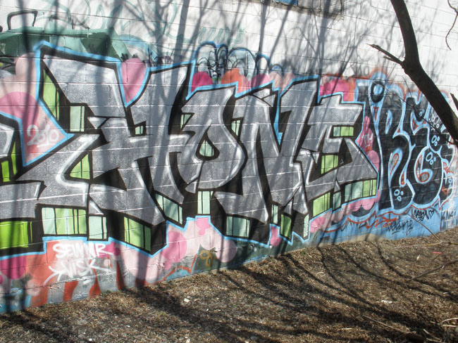 Hone graffiti bomber