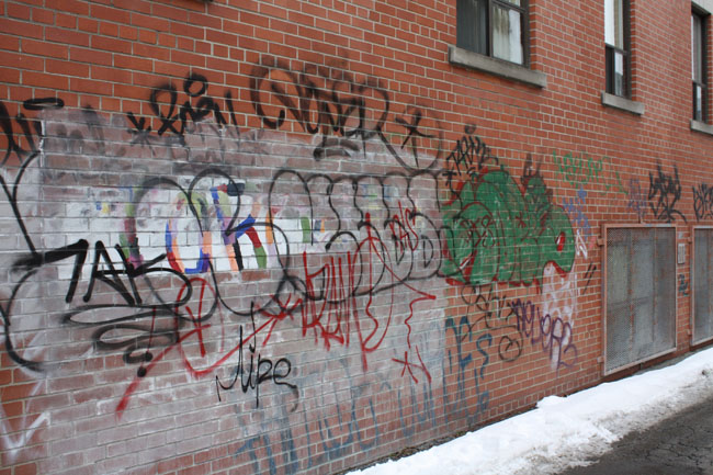 Kiddy graffiti photo 7