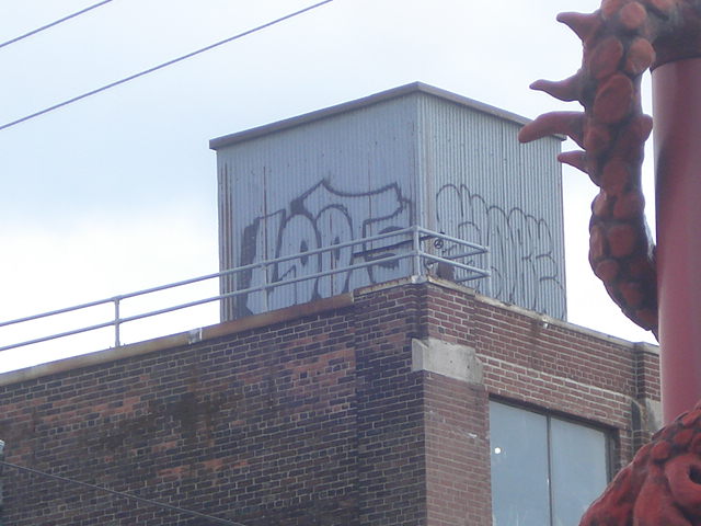 Loot graffiti writer