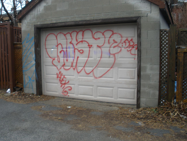 Lustr toronto graffiti