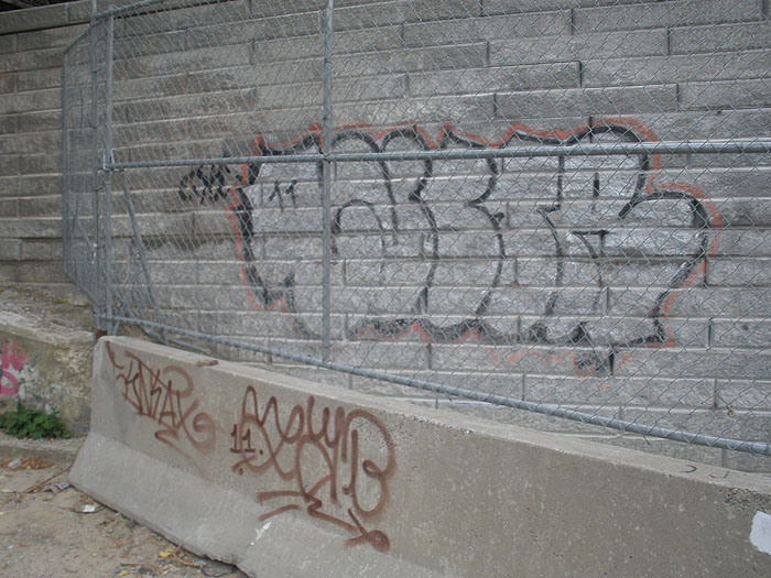Lustr graffiti photo