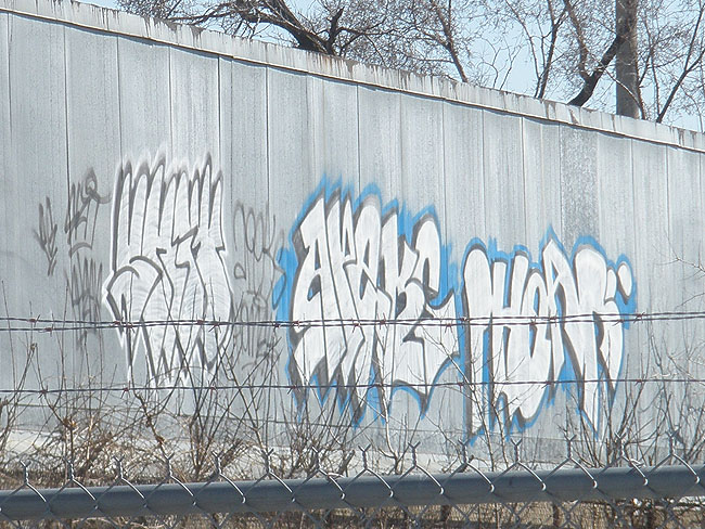 Skit graffiti photo