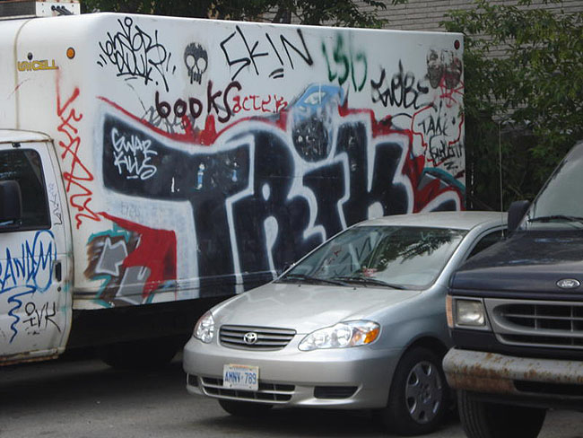 Trik graffiti photo