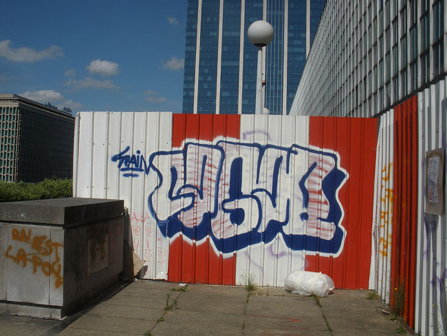 Brussels unidentified graffiti 6