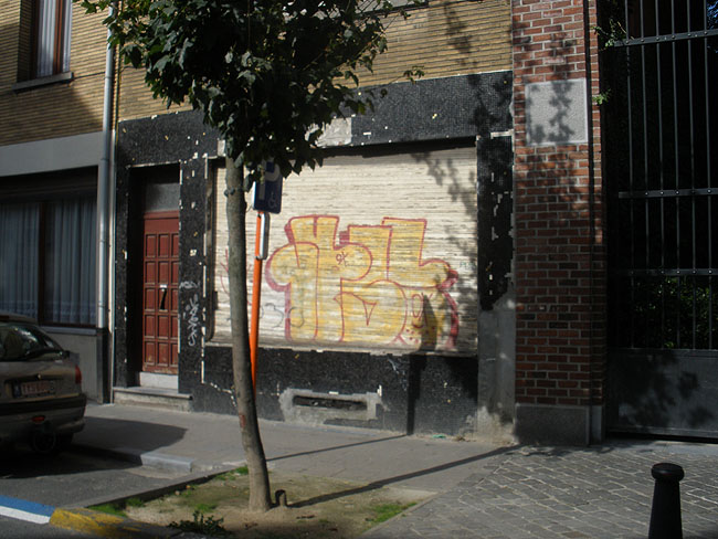 Brussels unidentified graffiti 7