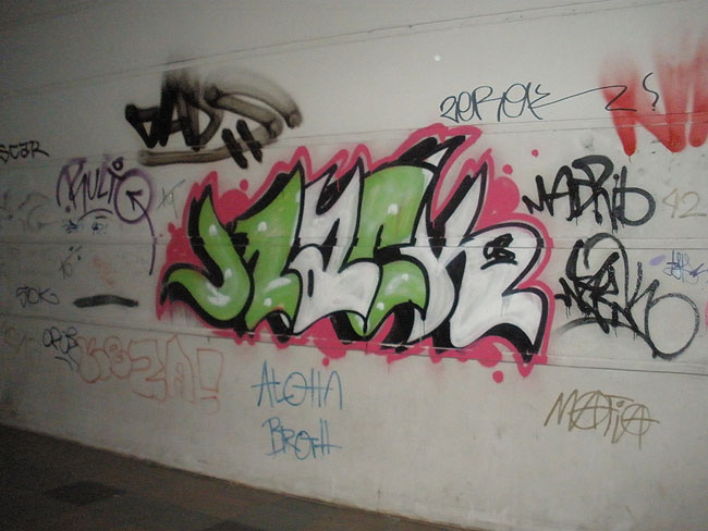 Brussels unidentified graffiti 14