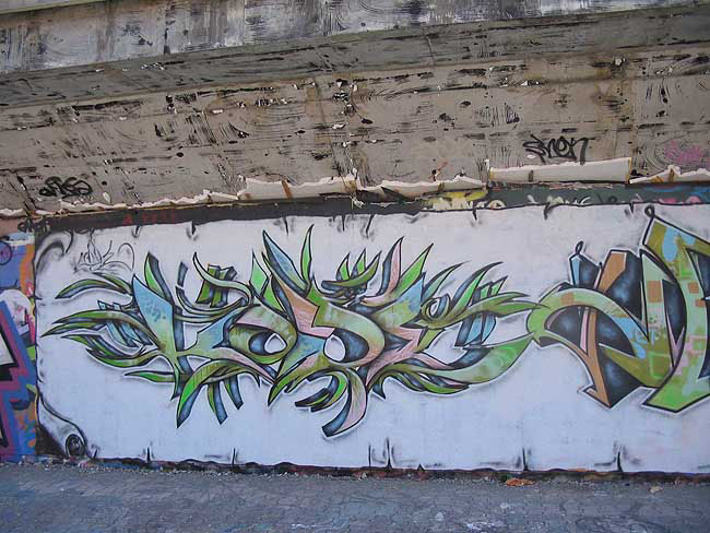 Kode graffiti picture 11