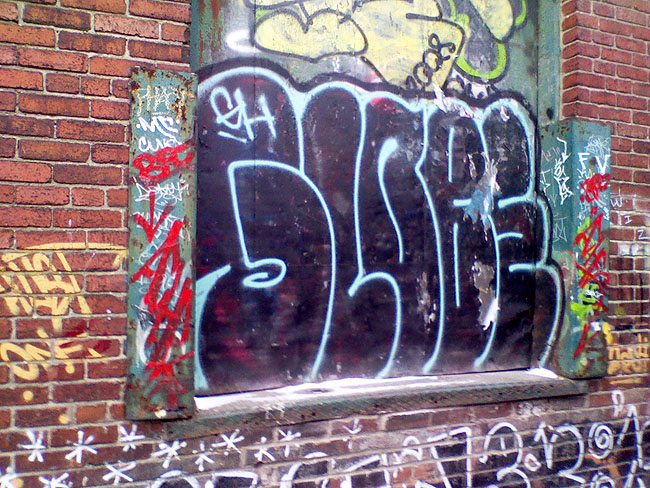 Globe graffiti picture 61
