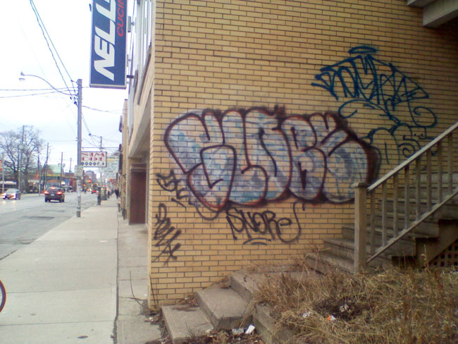 Globe Toronto graffiti