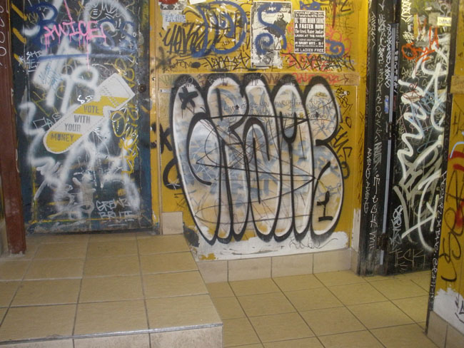 Grams toronto graffiti